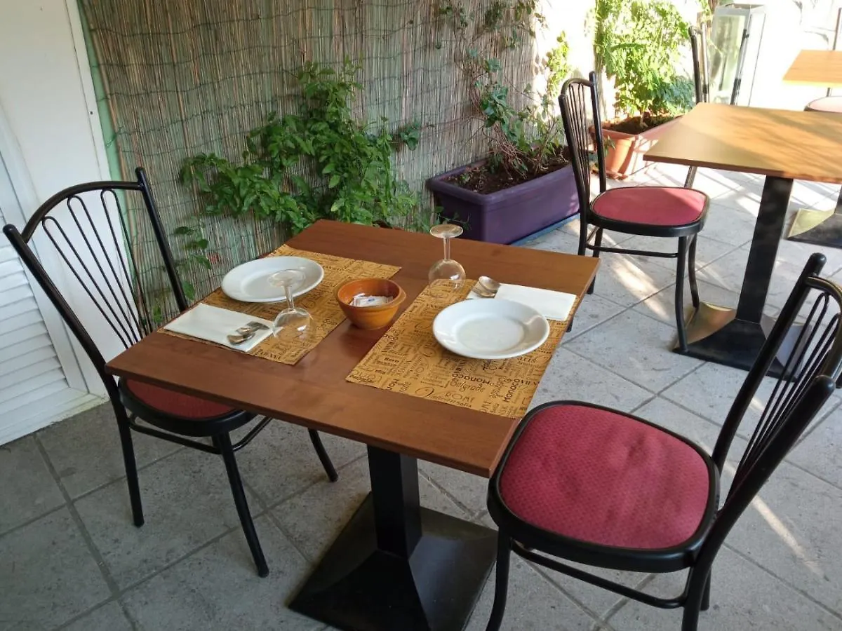 Agriturismo Vecchio Frantoio Villatella Vakantieboerderij