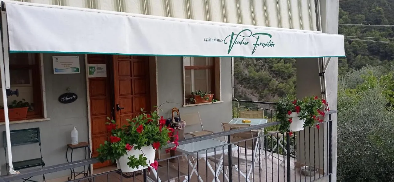 Agriturismo Vecchio Frantoio Villatella Vakantieboerderij